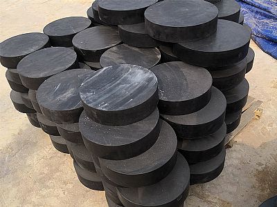 南和区板式橡胶支座由若干层橡胶片与薄钢板经加压硫化
